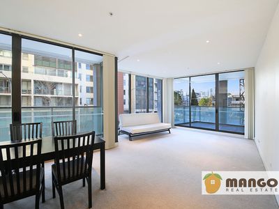 101 / 7 Rider Boulevard, Rhodes