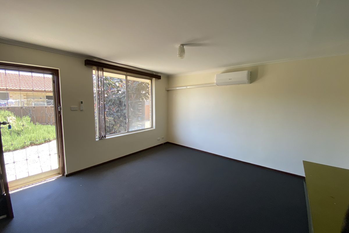 1 / 7 Esther Binks Avenue, Greenacres