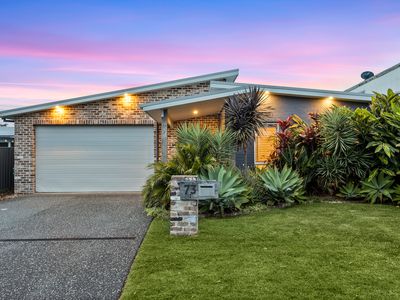 73 Deakin Street, Oak Flats