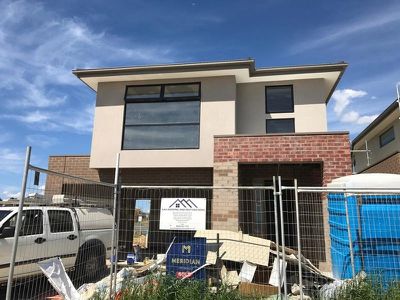 18 Stature Avenue, Clyde North