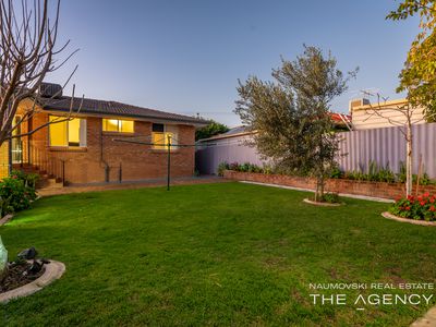 34 Napier Road, Marangaroo