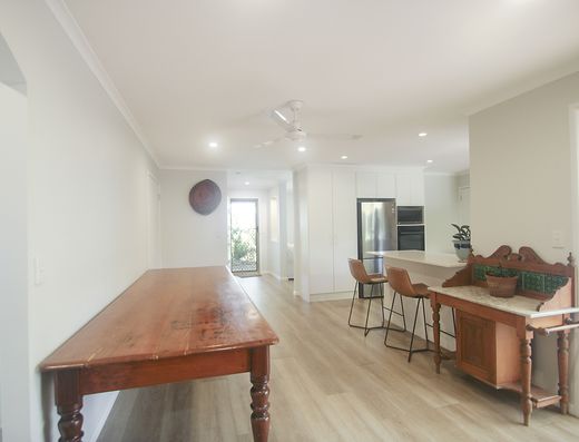 Delightful Gem in Sought After Tewantin image 3