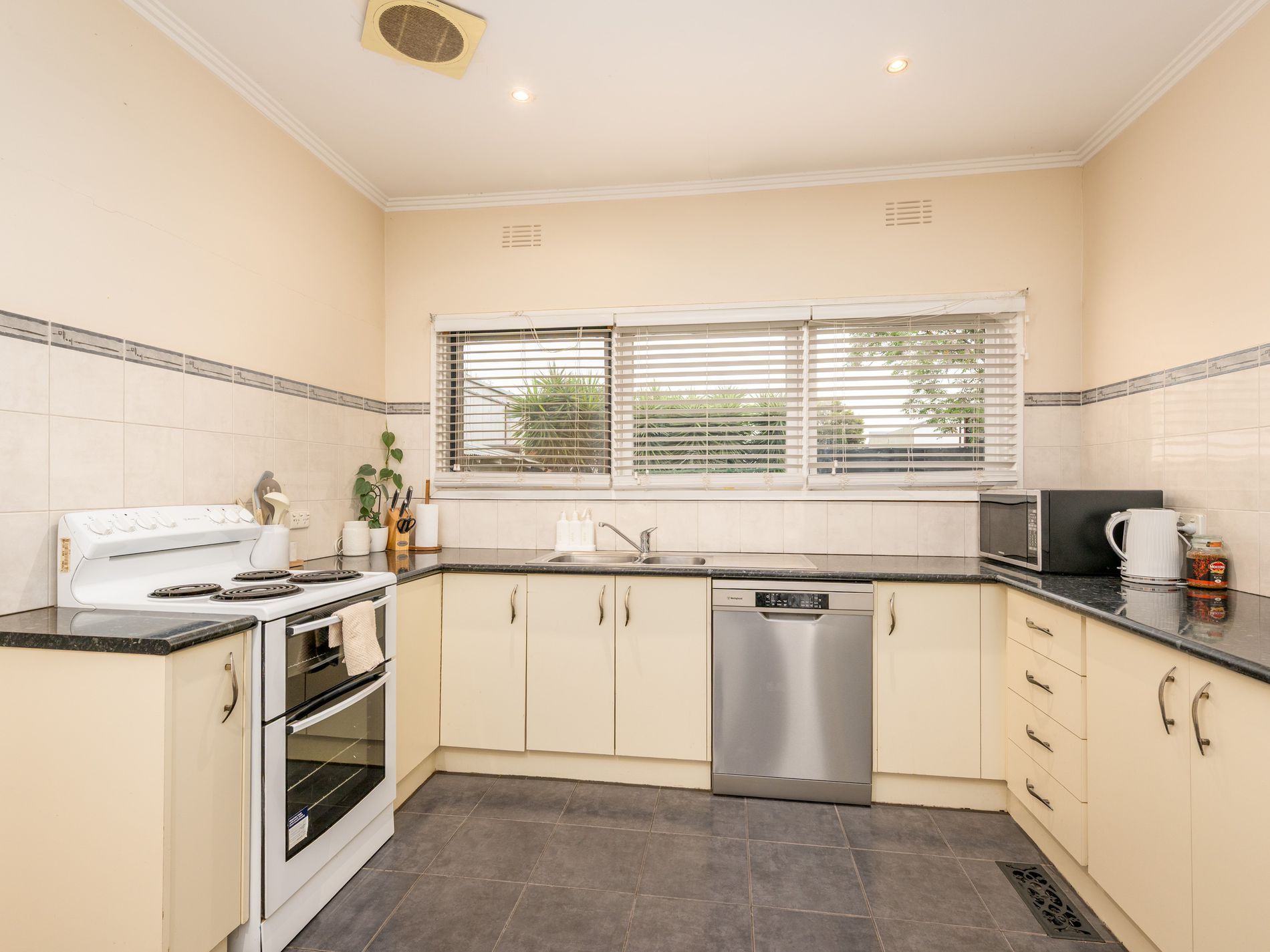 17 Maxwell Street, Shepparton