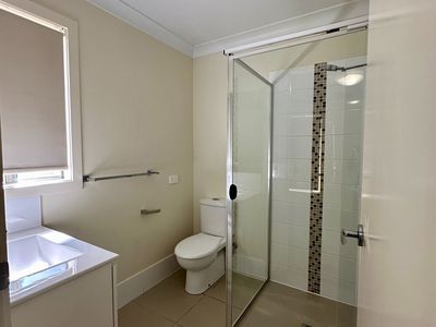 1 / 13 Glenwoods Dr, Glenvale