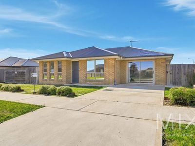 82 Menin Drive, Brighton