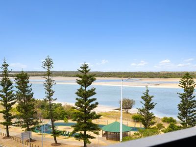 809 / 372 Marine Parade, Labrador