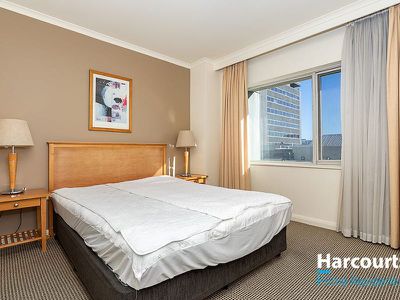 402 / 2 Akuna Street, City