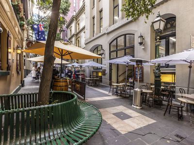 Unit 16 / 20 Bank Place, Melbourne