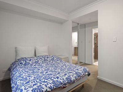 10 / 2 Rowe Avenue, Rivervale