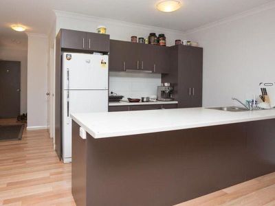 2 / 1 Lawson Street, South Hedland