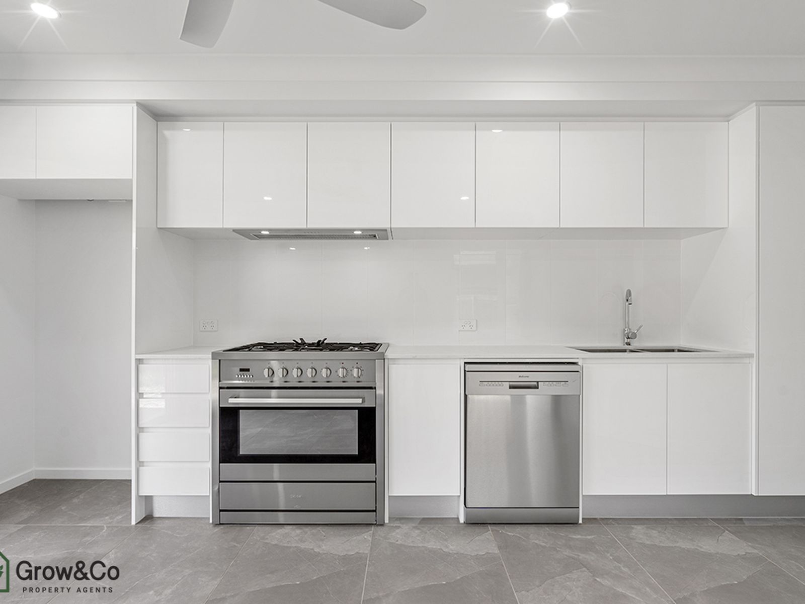 3 + 2 Dual $1,010,500 Pkg $1100 Rental p/w 