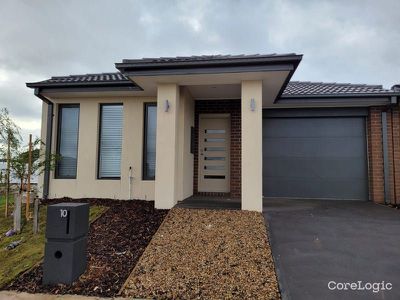 10 Layla Crescent, Tarneit
