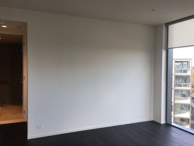 702 / 5 Evergreen Mews, Armadale