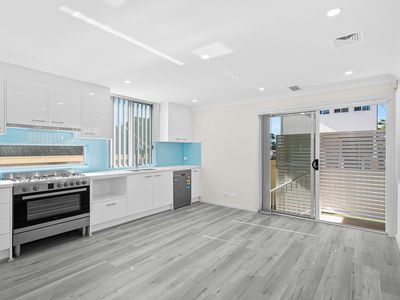 1 / 68 Pur Pur Avenue, Lake Illawarra