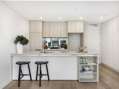 417 / 11 Solent Circuit, Norwest
