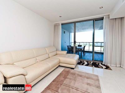 22 / 132 Terrace Road, Perth