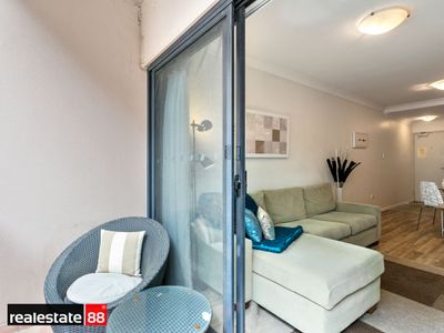 202  /  126 Mounts Bay Road, Perth