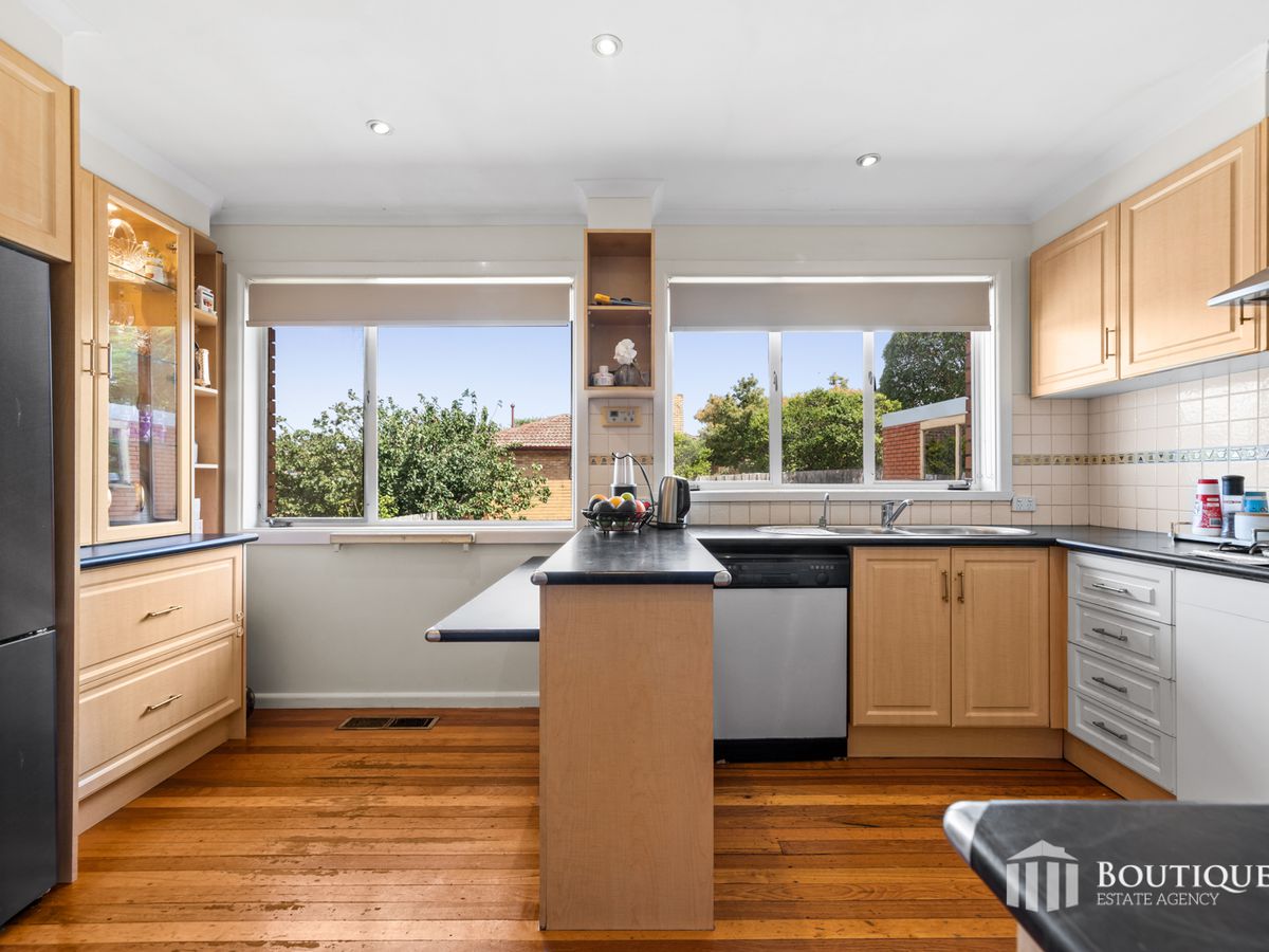 12 Sarona Street, Dandenong