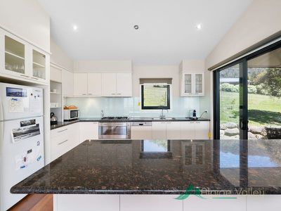 21 Ranch Road, Tawonga South