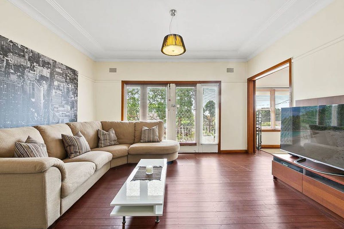 24 Bringelly Avenue, Pendle Hill