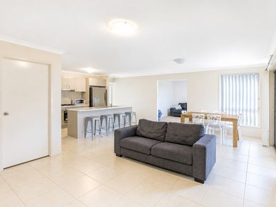 5 Gleneagles Avenue, Heddon Greta