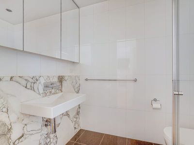 18 / 10 Tennyson Street, St Kilda
