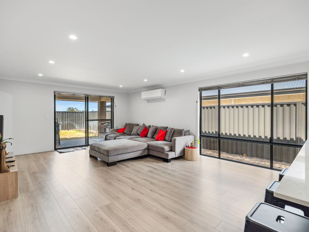 13 Starapple Chase, Upper Swan