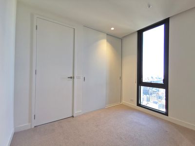 5903 / 81 A'Beckett Street, Melbourne