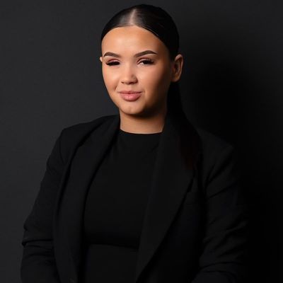 Emma Coster, Executive Assistant to Vedant Agrawal at Aurora Realty