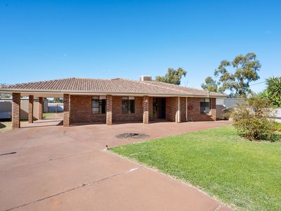 26 Fairetha Place, Kalgoorlie