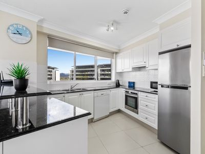 10E / 2 Nineteenth Avenue, Palm Beach