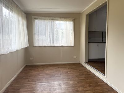 2 Bathurst Street , Forbes