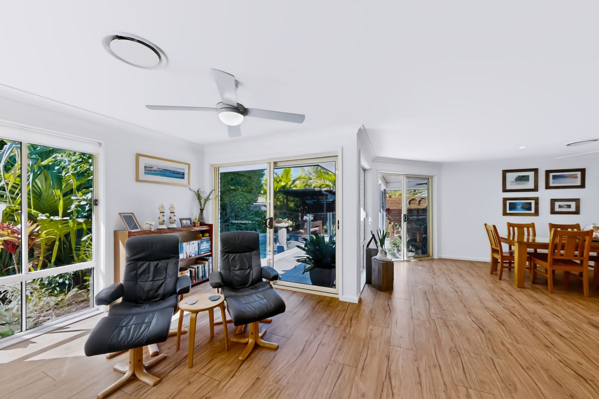1 Feathertail Court, Tewantin