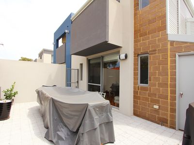 8 / 31 Pollard Street, Glendalough