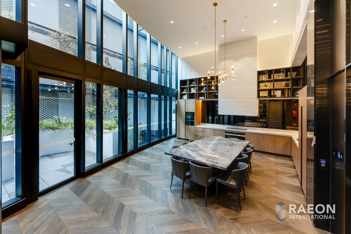 1613 / 18 Claremont St, South Yarra
