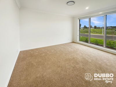 57 Saint Brigids Circuit, Dubbo