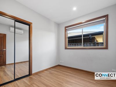 78 Pobblebonk Crescent, Clyde North