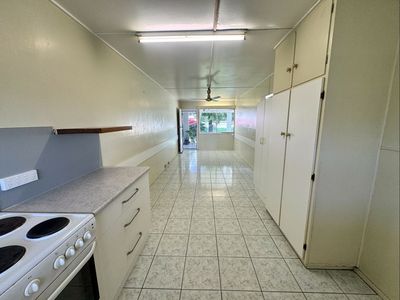 2 / 10A Don Street, Bowen