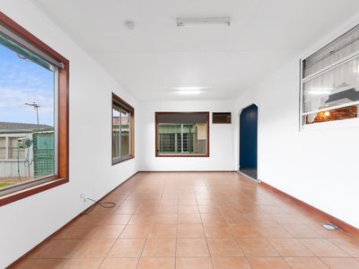 13 Glomar Grove, Sale