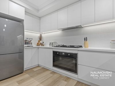16B Hartfield Way, Westminster