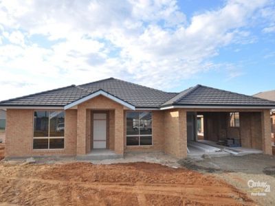 7 Oxbow Court, Dubbo