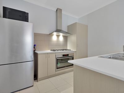 16 Splendour Rd, Baldivis
