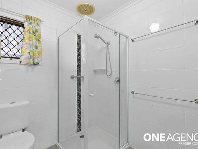 21 Cooloola Crescent, Urangan