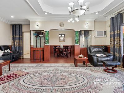 12 Meadowbank Way, Landsdale