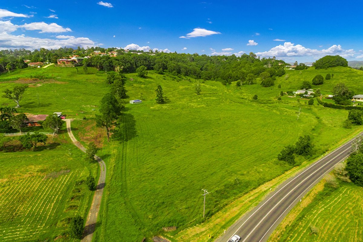 207 Bangalow Road, Howards Grass