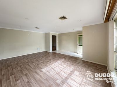 16 Kingfisher Street, Dubbo