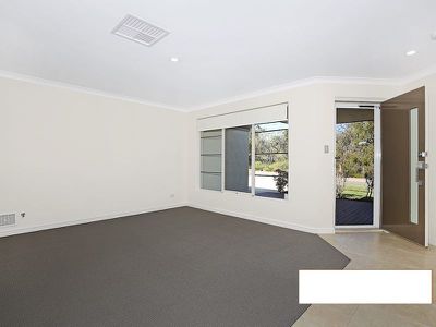 86 Touchstone Dr, Dawesville