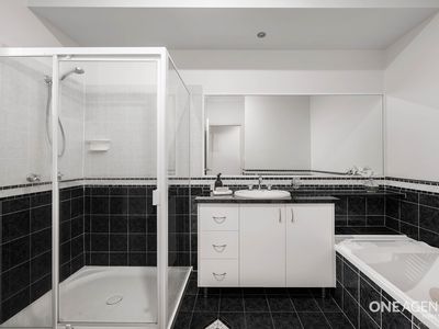 192 Lakeside Avenue, Springfield Lakes