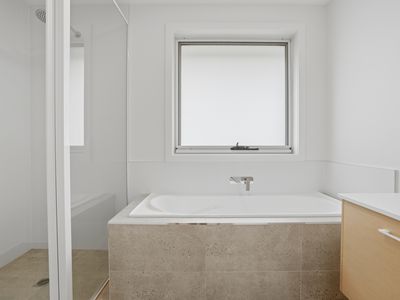 2 Coultman Close, Beaconsfield