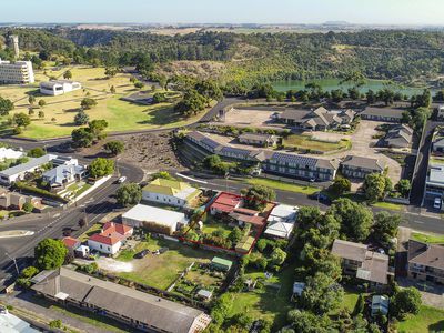 12 Lake Terrace West, Mount Gambier